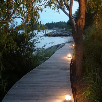 wood-boardwalk-lighting-Jacksonville-florida